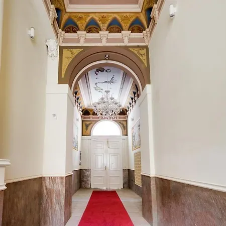 Ferdinand Central Studio