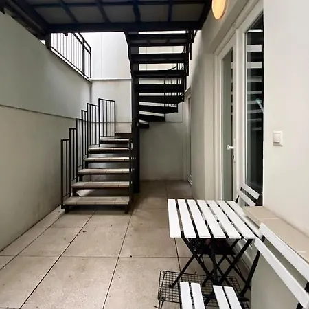 Urban Downtown Apartment Prague