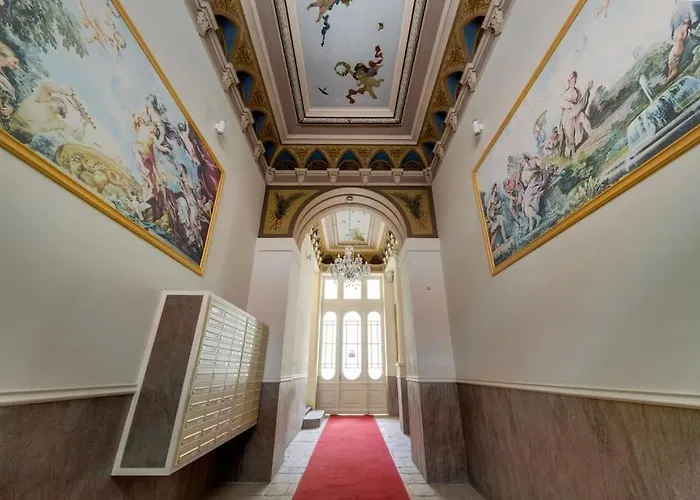 Urban Downtown *